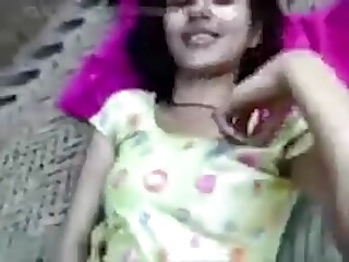 Fick mich draußen! Indische Schlampe will nicht mehr schüchtern sein