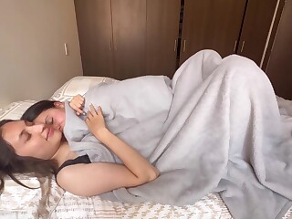 Eu consolo-te com sexo lésbico, esquece já o ex!