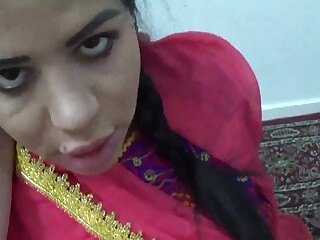 Lujurioso Talib terminó con la boca llena de una niña afgana de Kabul