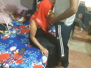 um Hindu ensinou uma lição a um ladrão com um pau, não há necessidade de levar o de outra pessoa