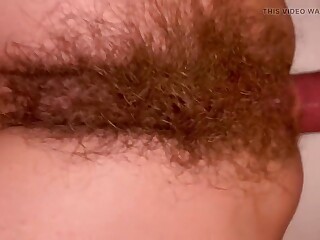 sexo anal Casero con su coño peludo Squirting