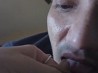 Мао Цзэдун позавидовал бы этому любителю женского молока