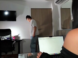 哥伦比亚拉丁妹在办公室被猛干内射